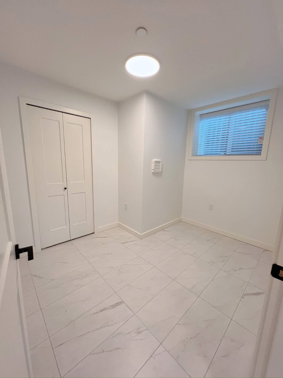2 Bedroom Private Suite for Rent - Kings Ave, Vancouver, BC 4