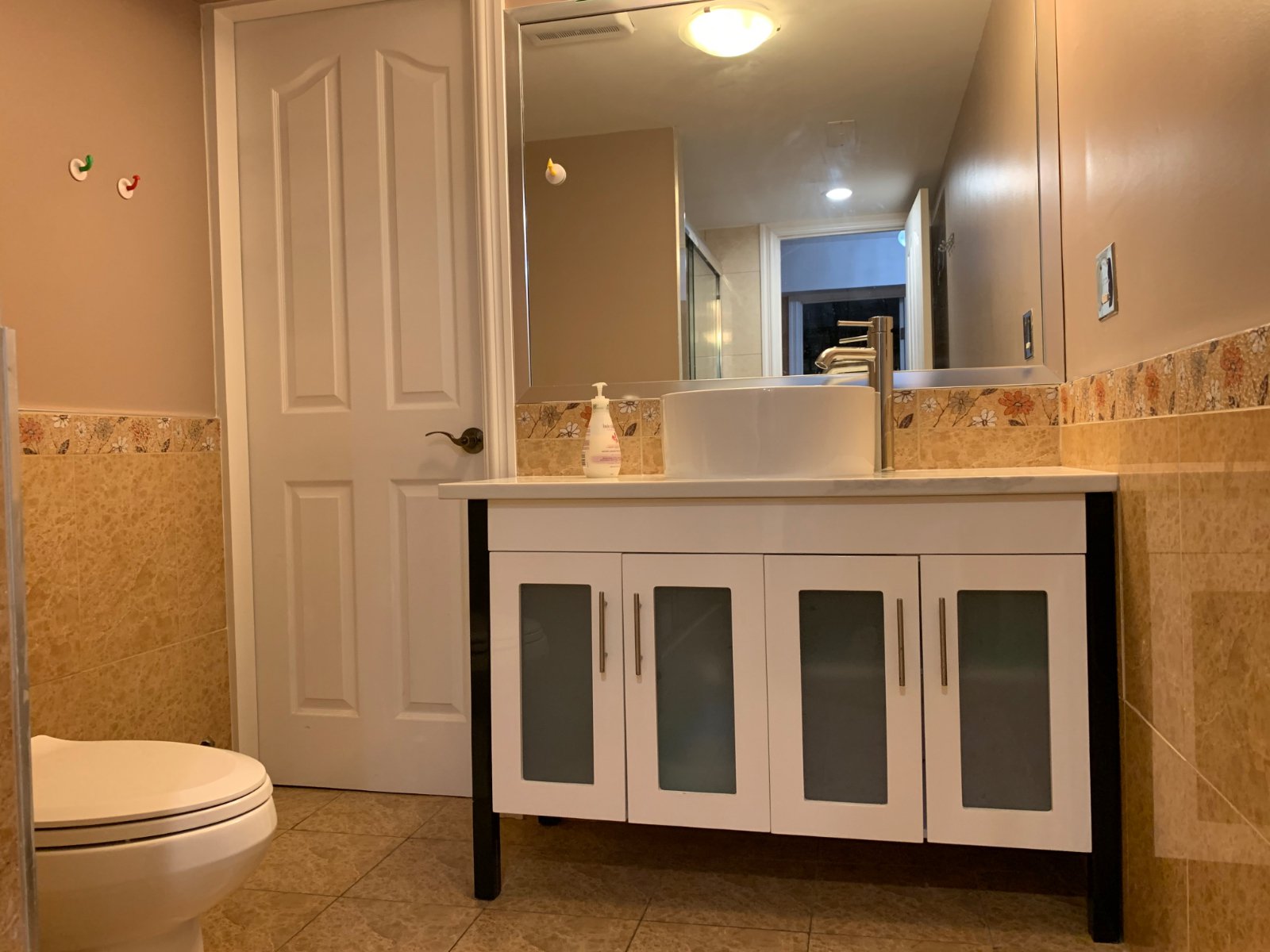 Room in House for Rent - Hewitt St, Burnaby, BC 4
