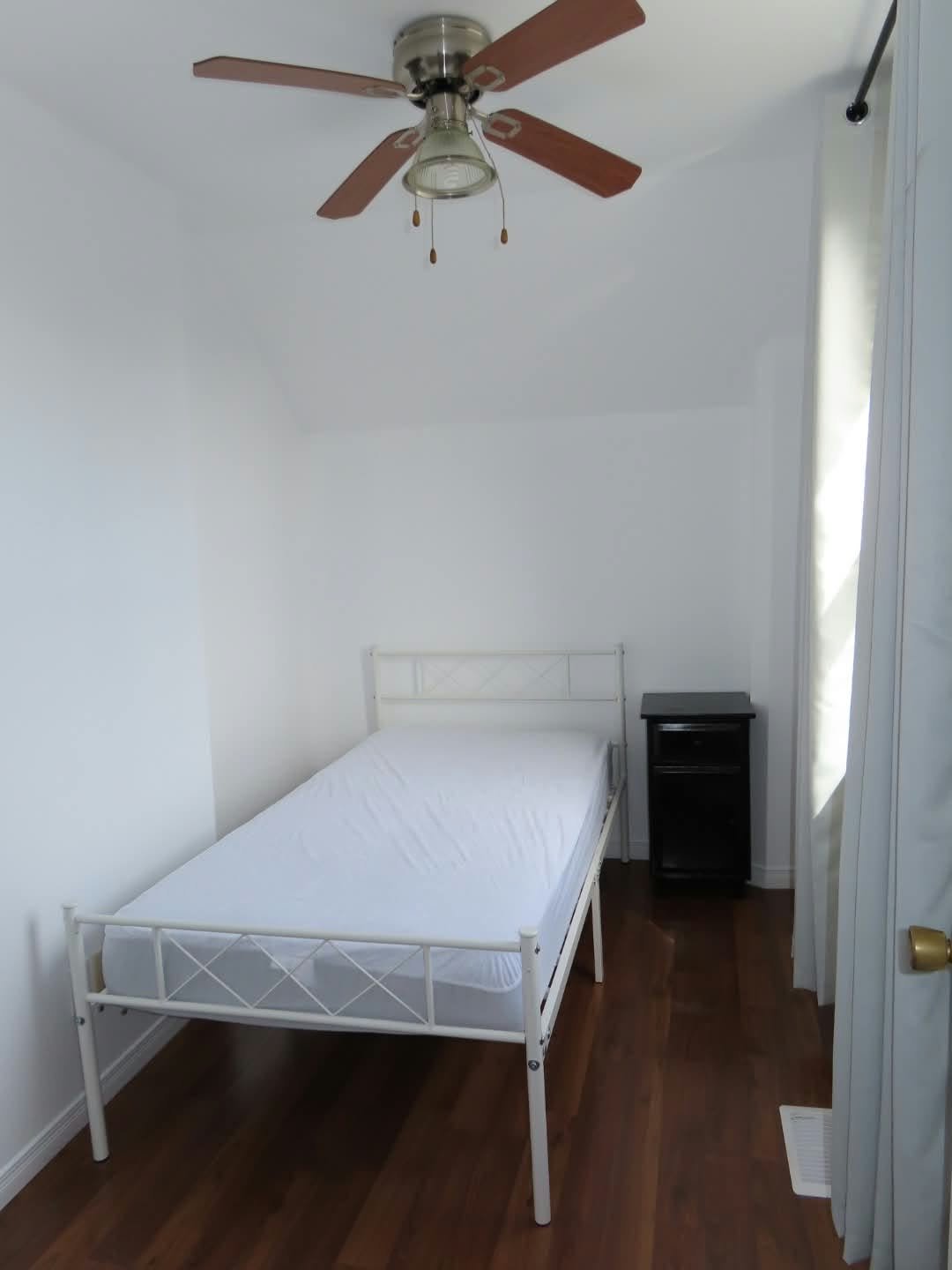 Room in House for Rent - 55 Elgin St, Orillia, ON 2