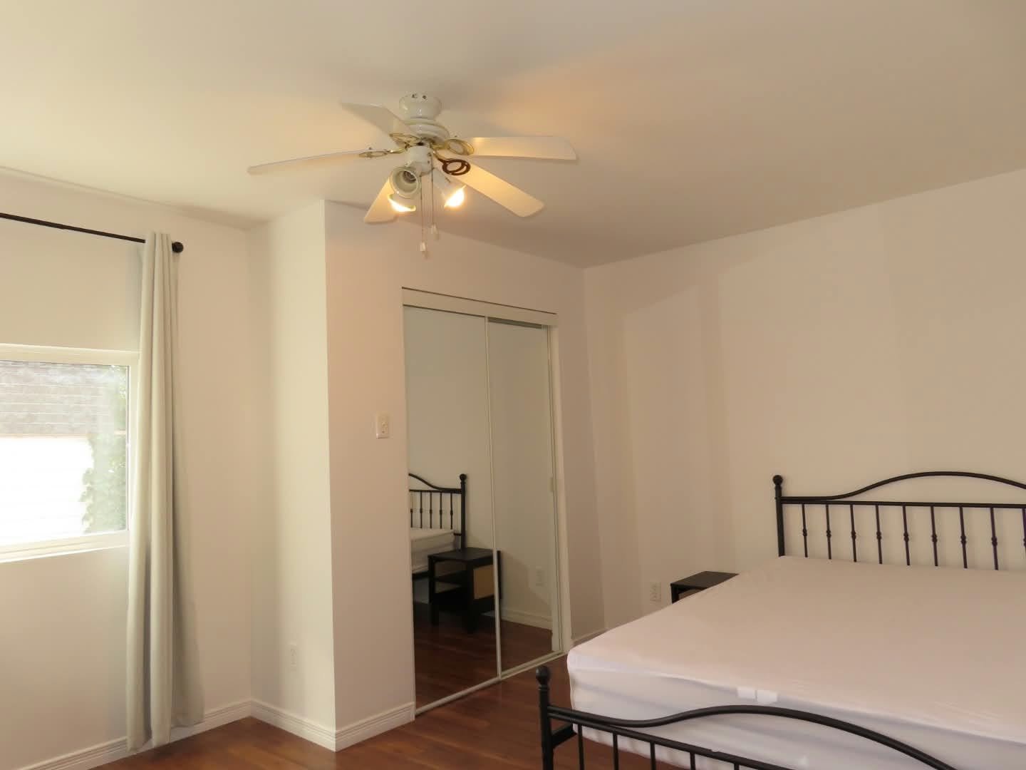 Room in House for Rent - 55 Elgin St, Orillia, ON 4