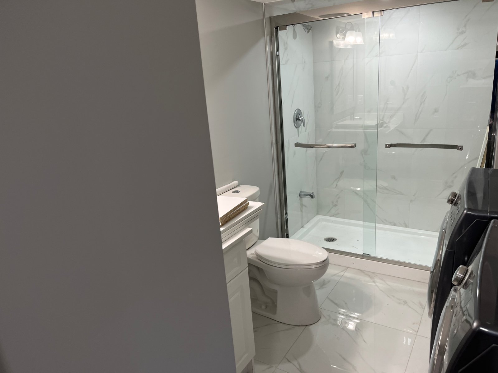 2 Bedroom Apartment for Rent - 21 Bonnie Braes Dr, Brampton, ON 3