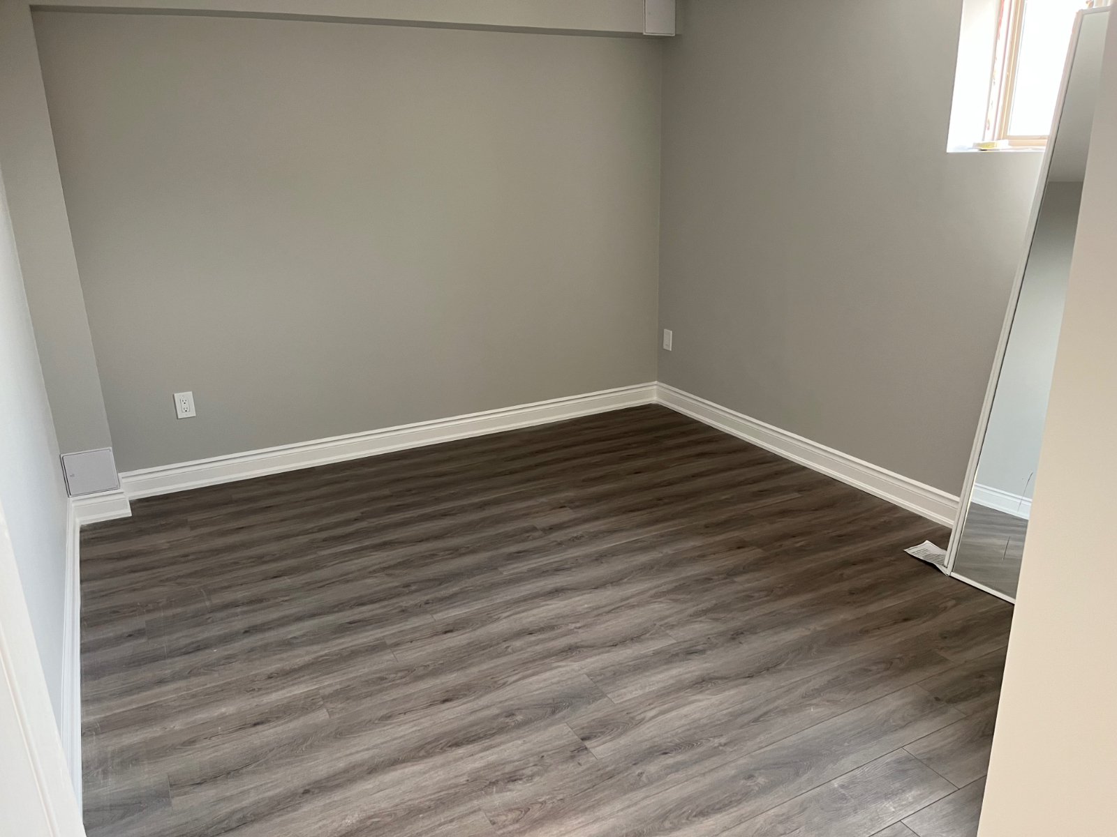 2 Bedroom Apartment for Rent - 21 Bonnie Braes Dr, Brampton, ON 4