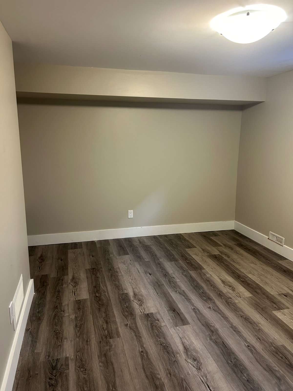 Room in House for Rent - 492 Castlegrove Blvd, London, ON 5