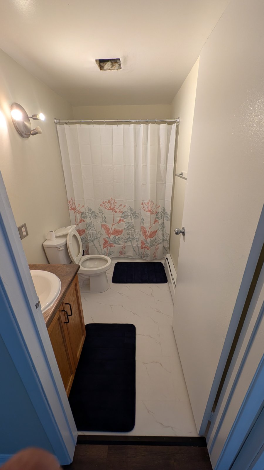 Room in Apartment for Rent - 5412 North St, Halifax, NS 4