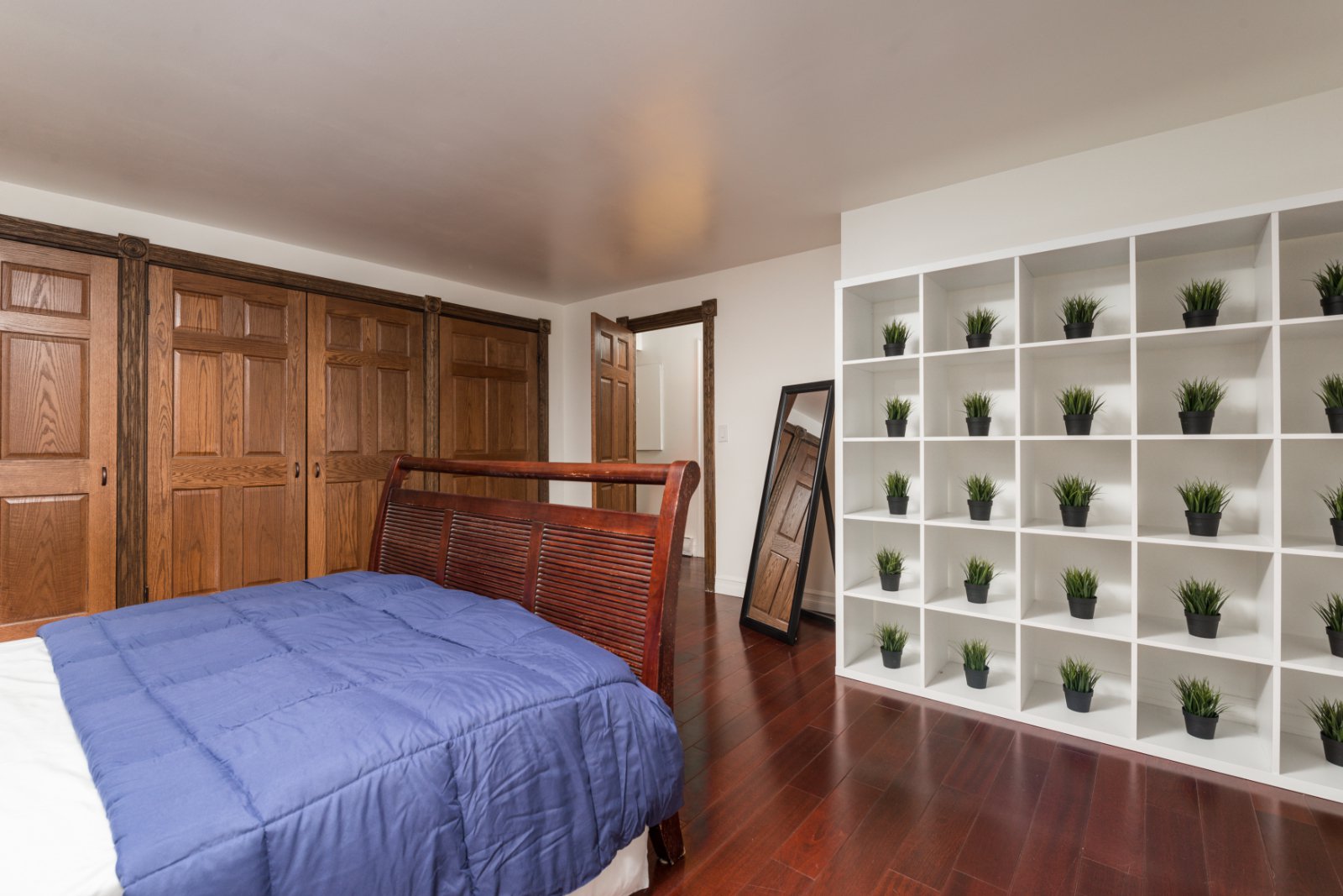 2 Bedroom Apartment for Rent - 3532 Avenue McGregor, Montréal, QC 4