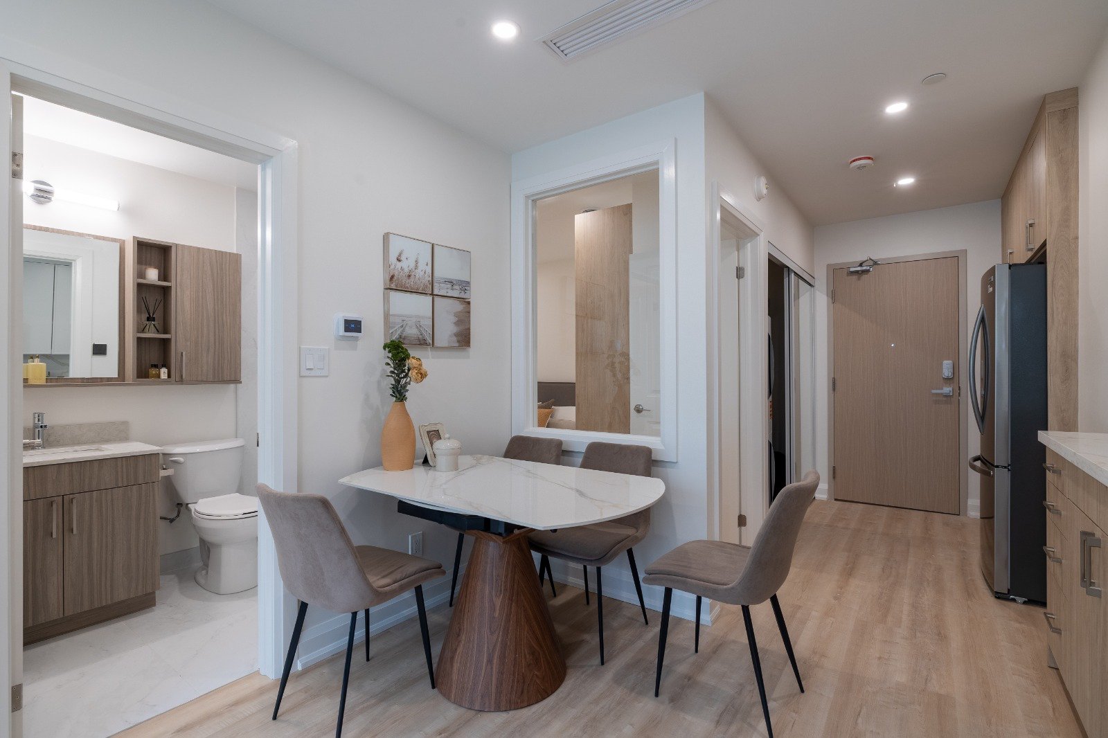 2 Bedroom Apartment for Rent - 40 King St W, Oshawa, ON 3
