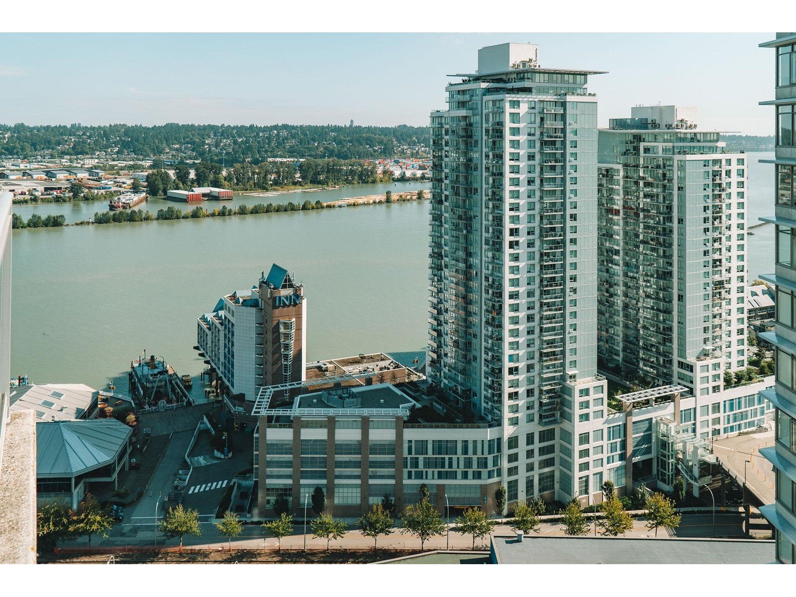 2 Bedroom Apartment for Rent - 888 Carnarvon St, New Westminster, BC 2