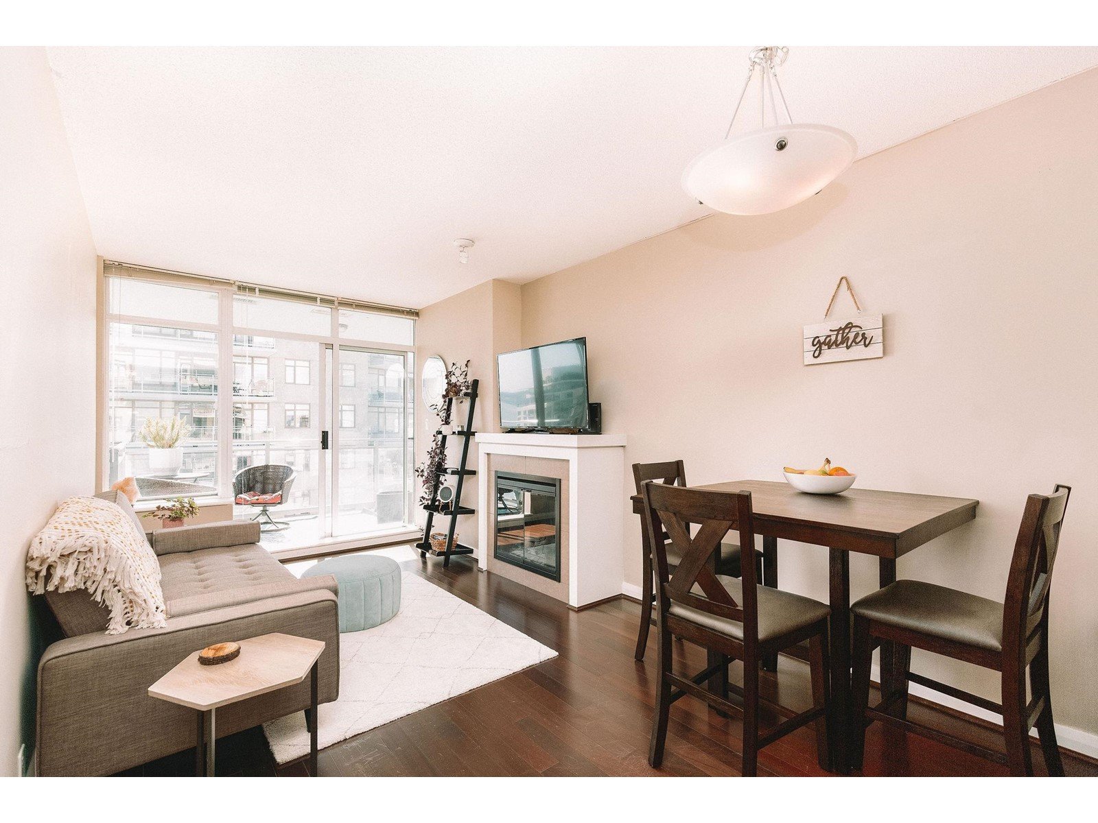 2 Bedroom Apartment for Rent - 888 Carnarvon St, New Westminster, BC 3