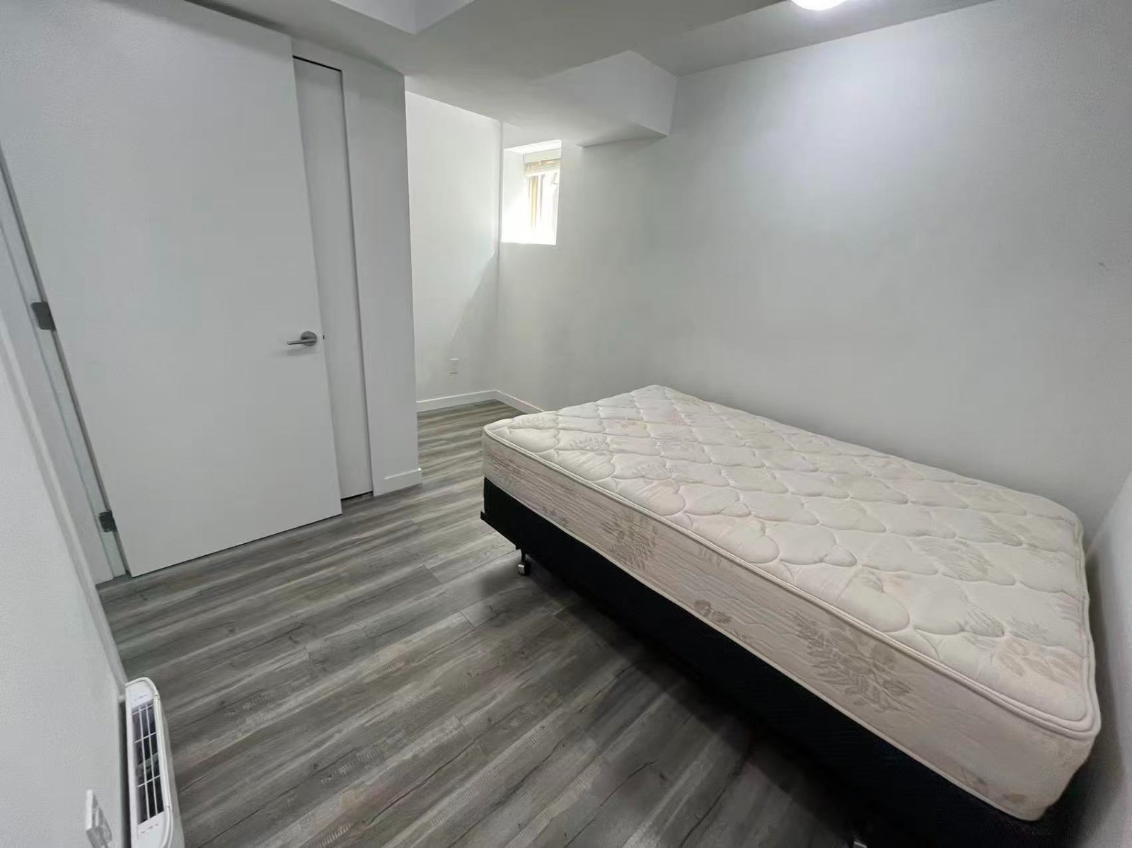 2 Bedroom Basement Suite for Rent - 26 Ave, Surrey, BC 4