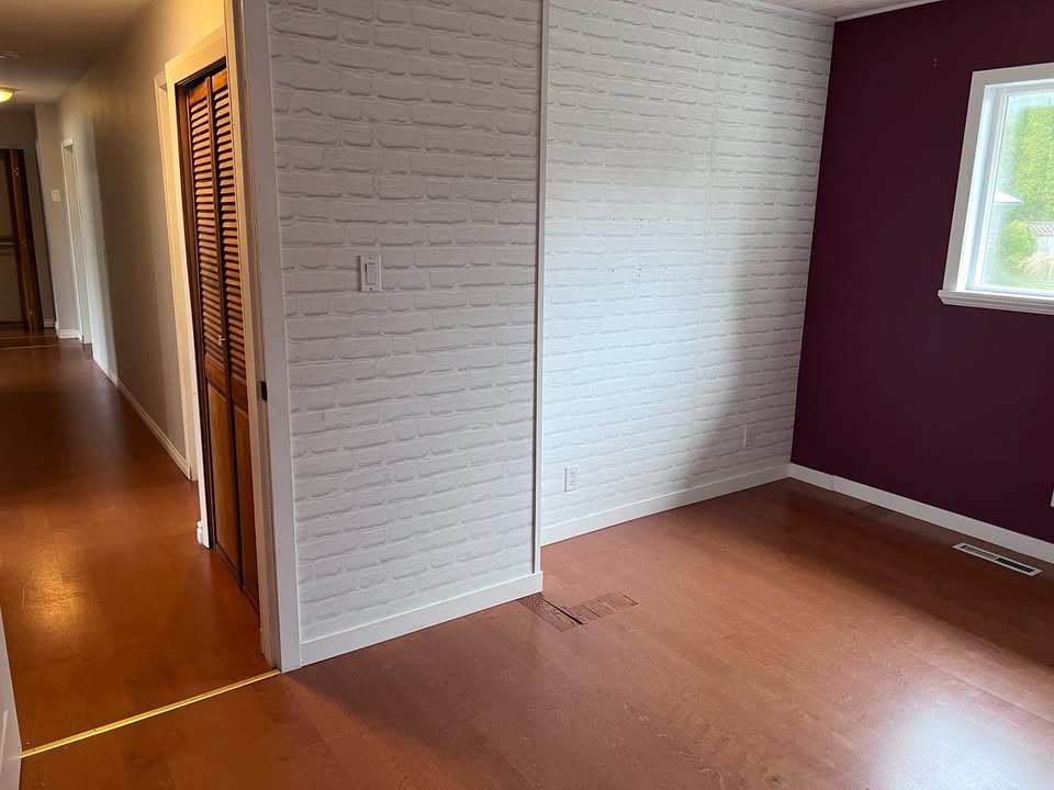 3 Bedroom House for Rent - 21170 Dewdney Trunk Rd, Maple Ridge, BC 4