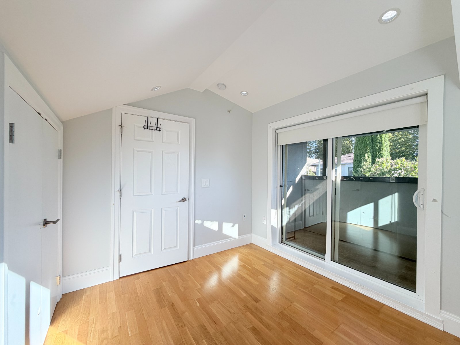 2 Bedroom Laneway Suite for Rent - 2532 E 5th Ave, Vancouver, BC 4