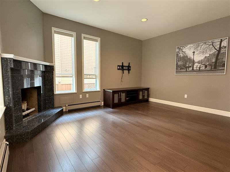 6 Bedroom House for Rent - 806 Sprice Ave, Coquitlam, BC 5