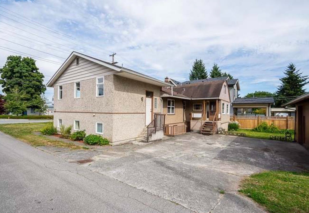5 Bedroom House for Rent - 904 1st St, New Westminster, BC 4