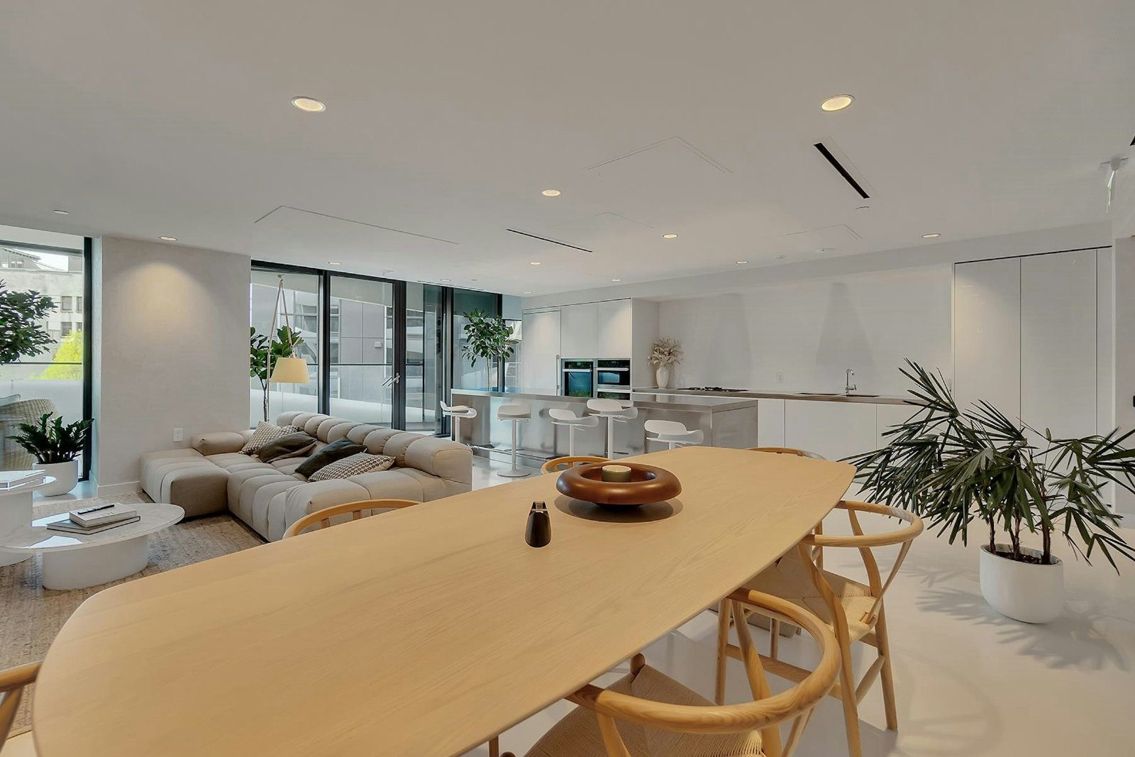 2 Bedroom Apartment for Rent - 1033 Nelson St, Vancouver, BC 4