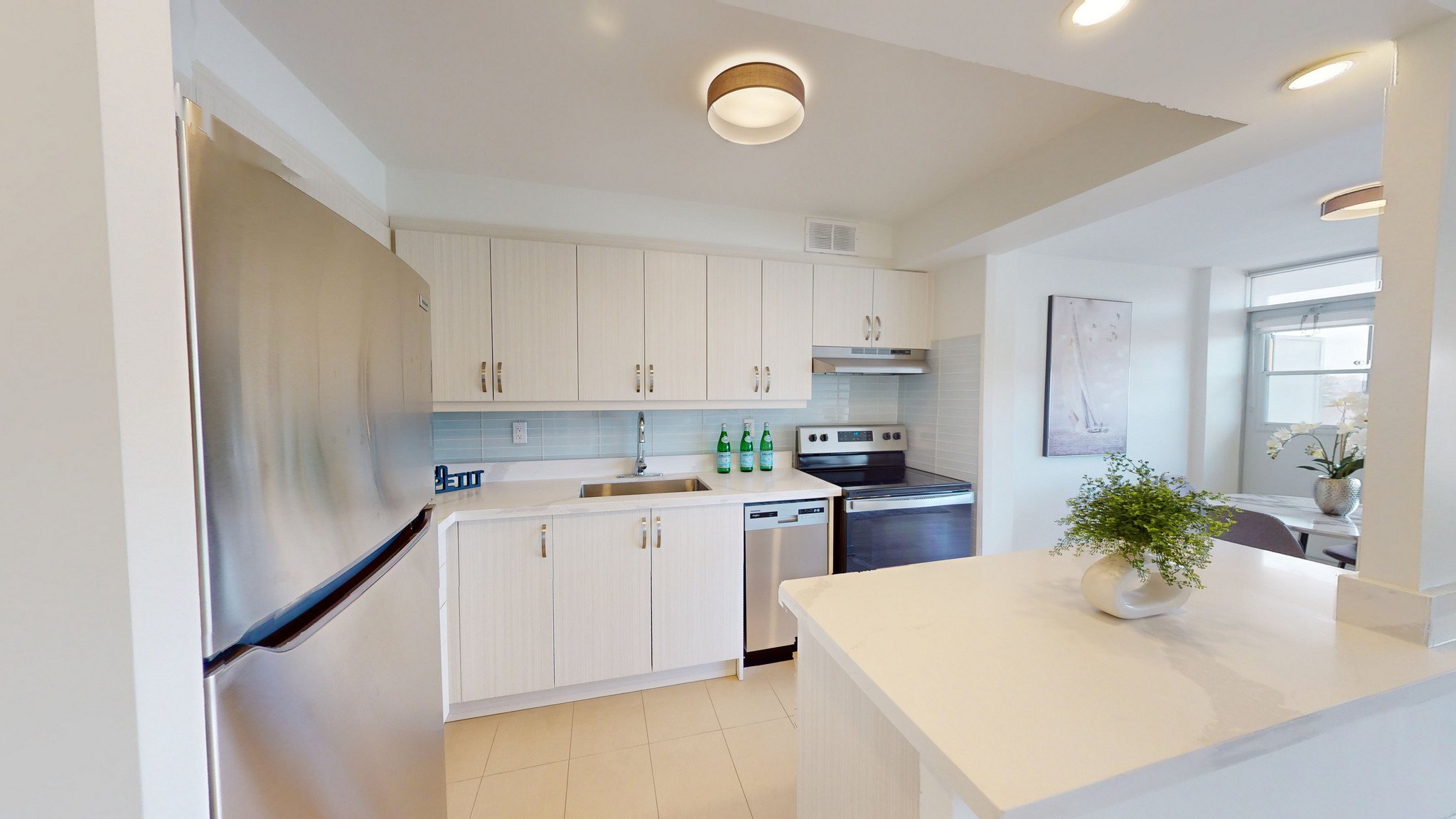 Studio Apartment for Rent - 30 Edith Drive, Toronto, ON