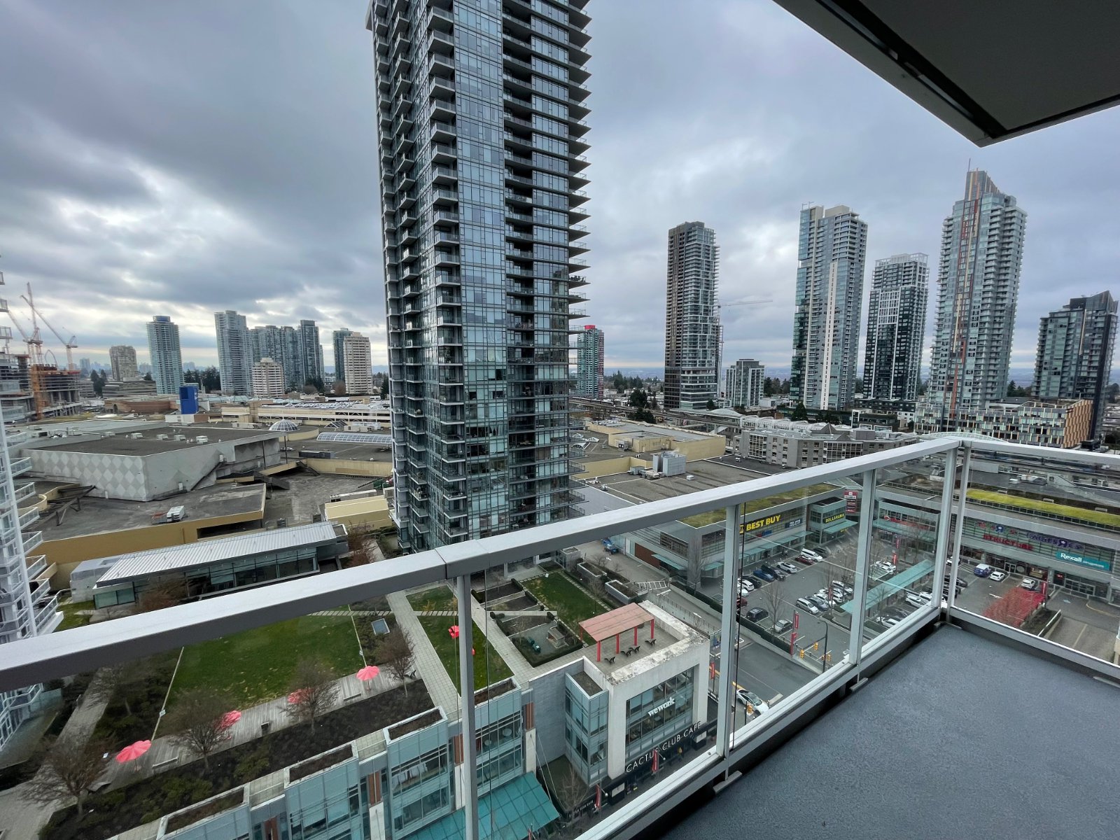 2 Bedroom Apartment for Rent - 6080 McKay Ave, Burnaby, BC 2