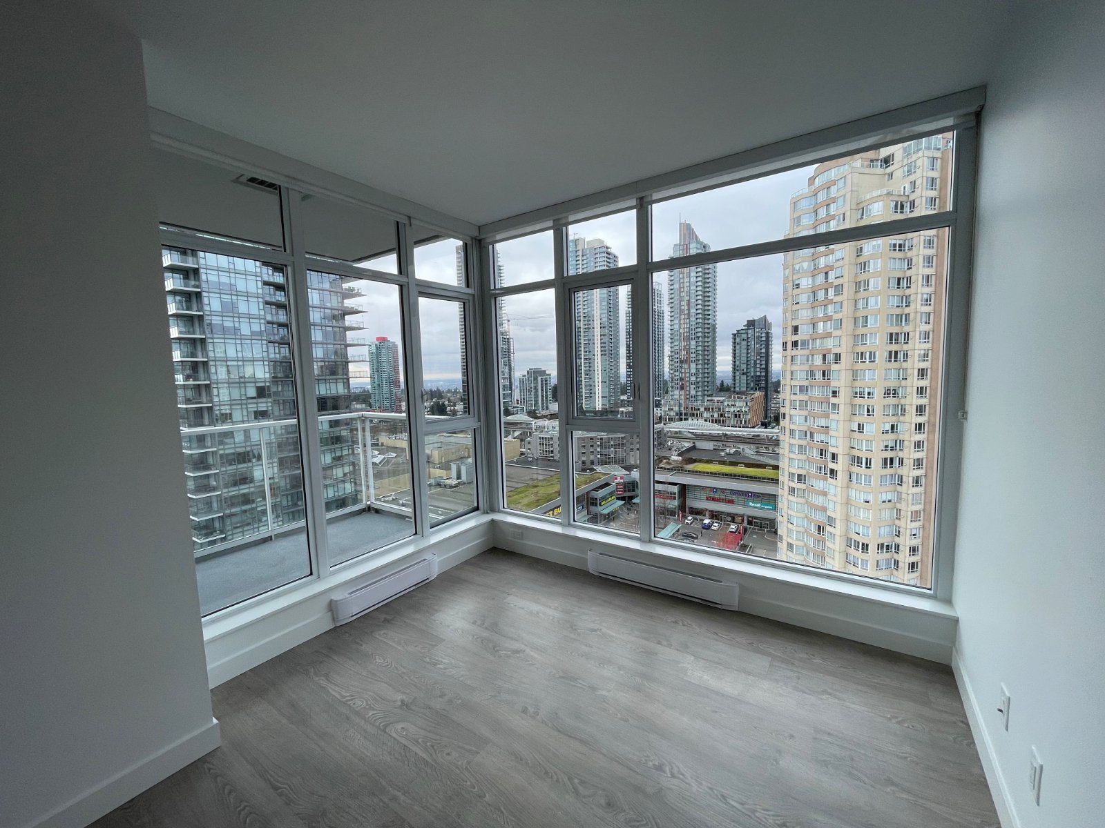 2 Bedroom Apartment for Rent - 6080 McKay Ave, Burnaby, BC 3