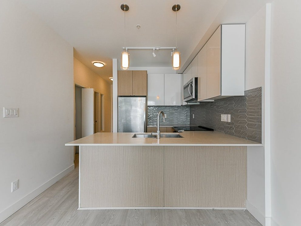2 Bedroom Apartment for Rent - 19567 64 Ave, Surrey, BC 3