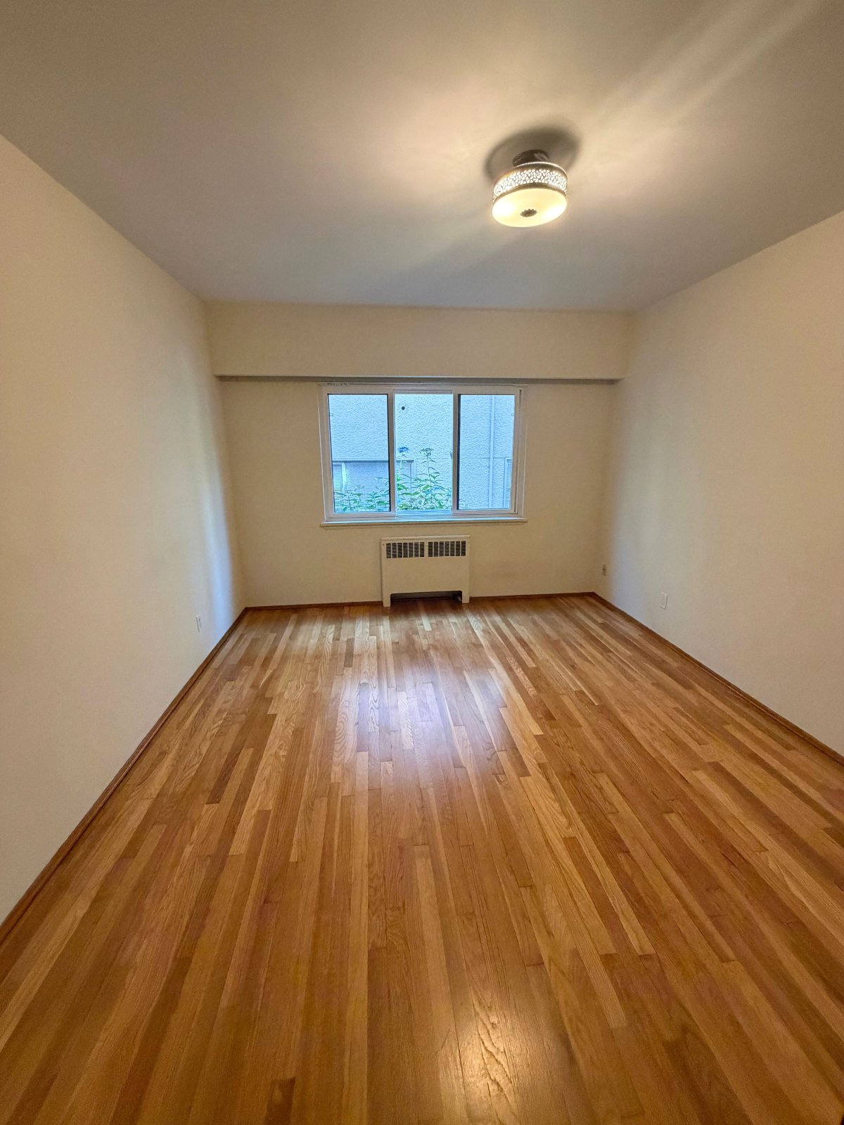 2 Bedroom Apartment for Rent - 6040 East Boulevard, Vancouver, BC 3