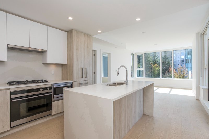2 Bedroom Apartment for Rent - 423 6th St, West Vancouver, BC 3
