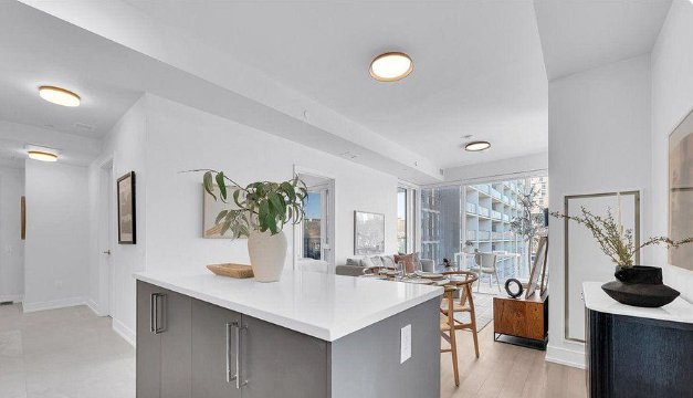2 Bedroom Apartment for Rent - 664 Spadina Ave, Toronto, ON 2