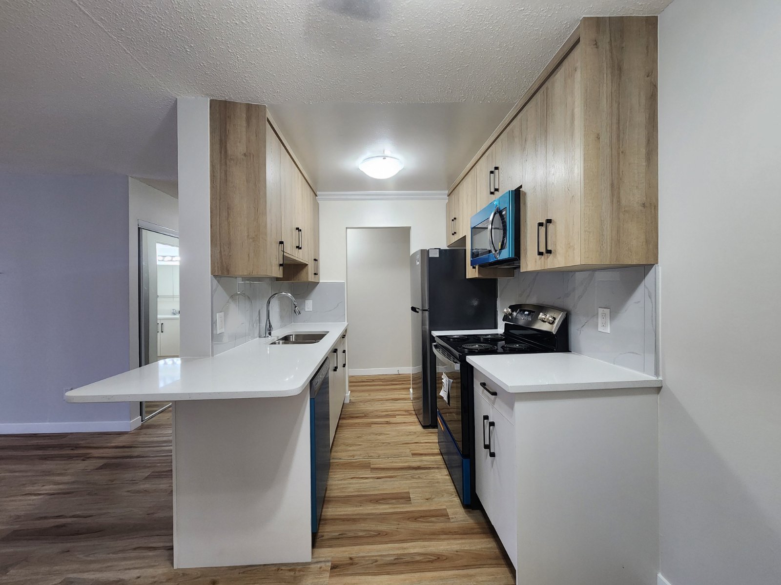 2 Bedroom Apartment for Rent - 2232 McAllister Ave, Port Coquitlam, BC 2