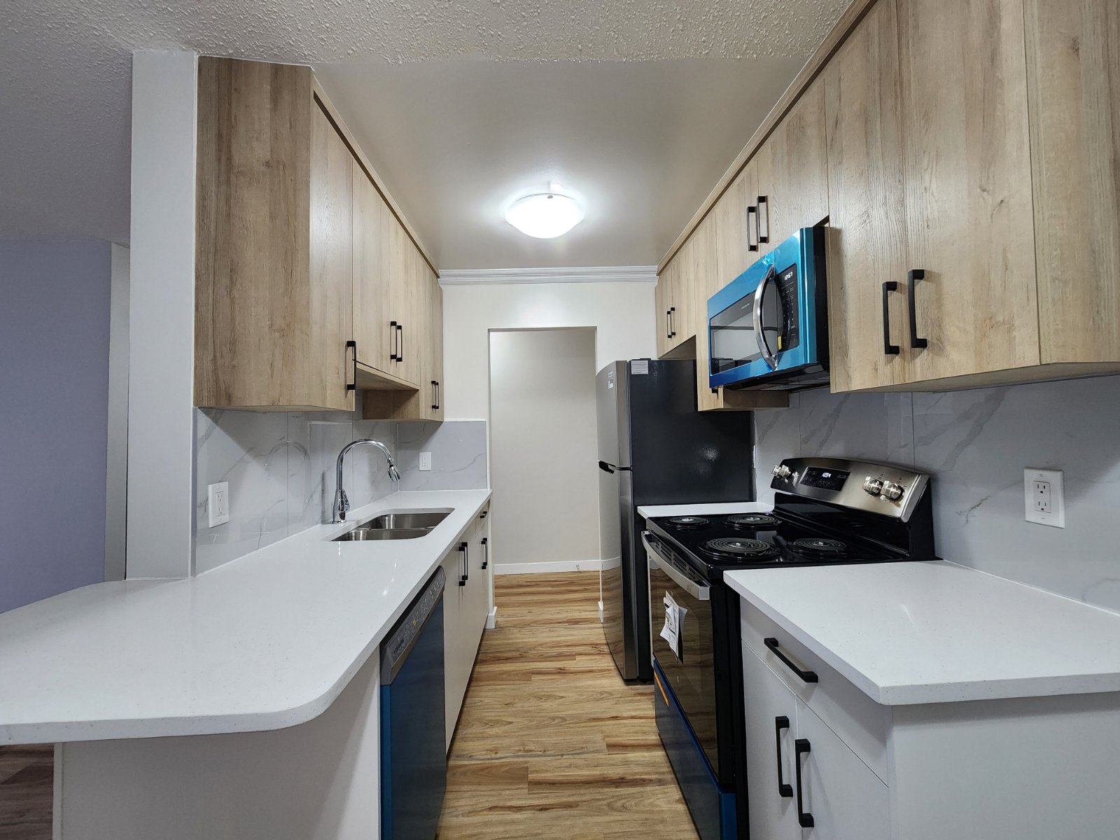 2 Bedroom Apartment for Rent - 2232 McAllister Ave, Port Coquitlam, BC 3