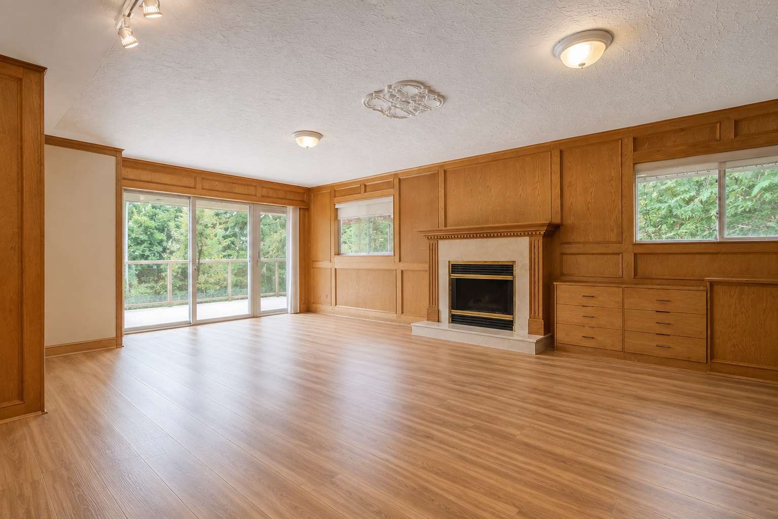 5 Bedroom House for Rent - 606 St Andrews Rd, West Vancouver, BC 2