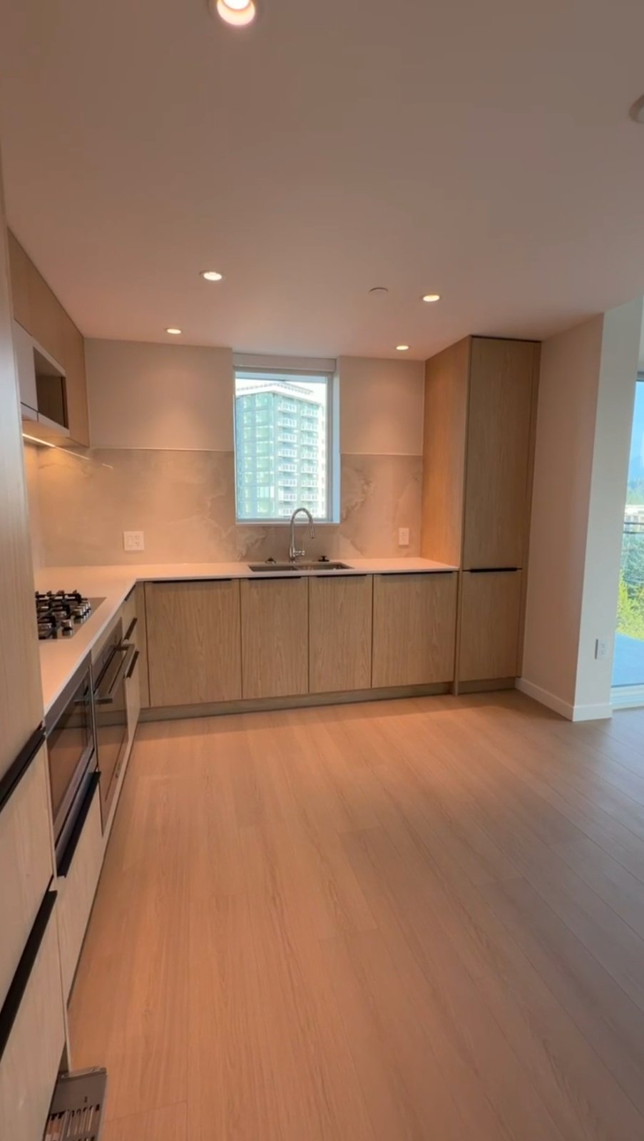 2 Bedroom Apartment for Rent - 612 Elmwood St, Coquitlam, BC 5