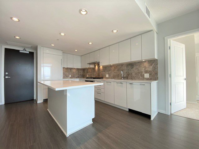 2 Bedroom Apartment for Rent - 6700 Dunblane Ave, Burnaby, BC 2