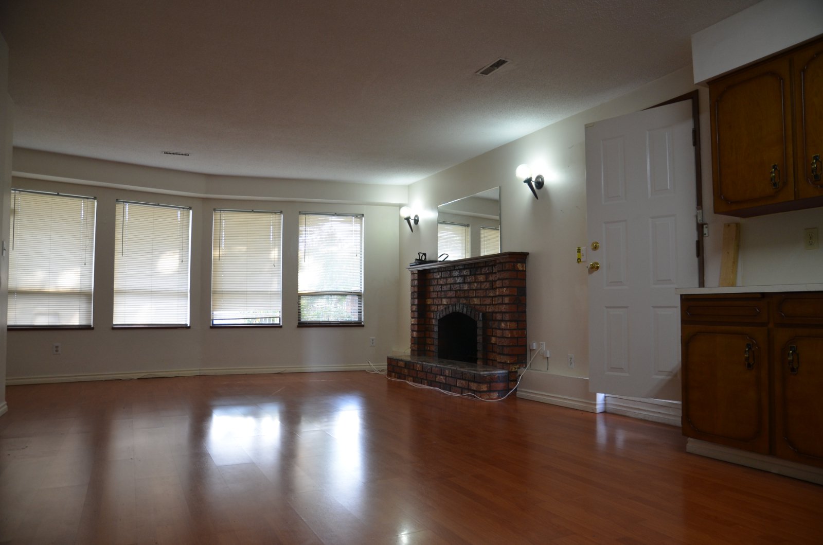 2 Bedroom Private Suite for Rent - 3455 E 28th Ave, Vancouver, BC 3