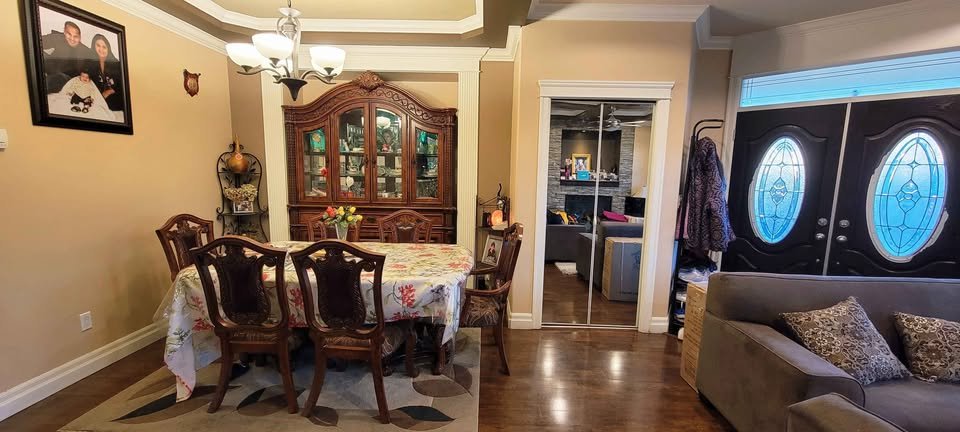 6 Bedroom House for Rent - 6099 148 St, Surrey, BC 2