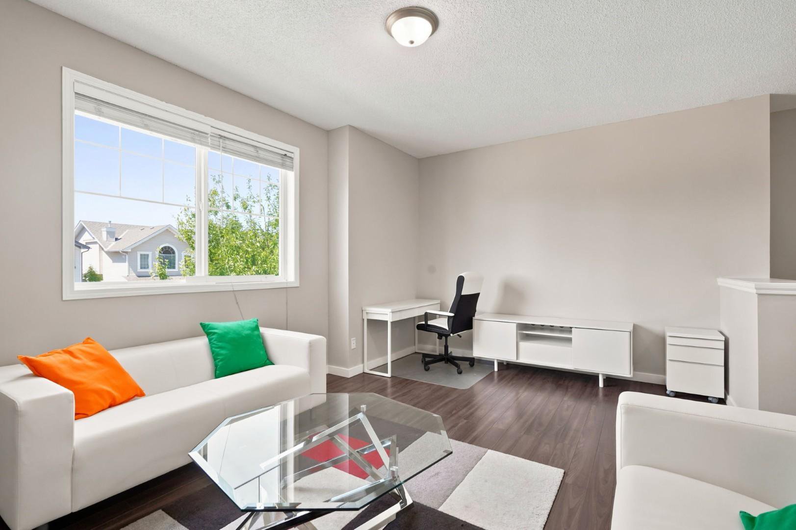 3 Bedroom House for Rent - 88 Rockyledge Cres Nw, Calgary, AB 4