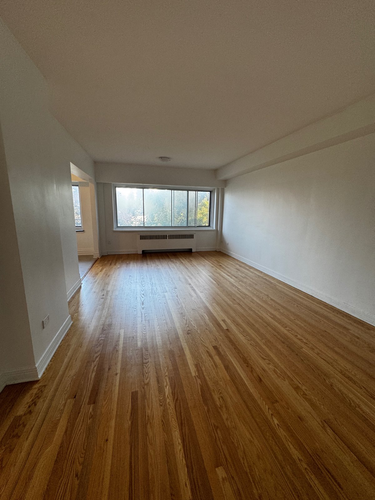 2 Bedroom Apartment for Rent - 1000 Chemin Marlboro, Mont-Royal, QC 2
