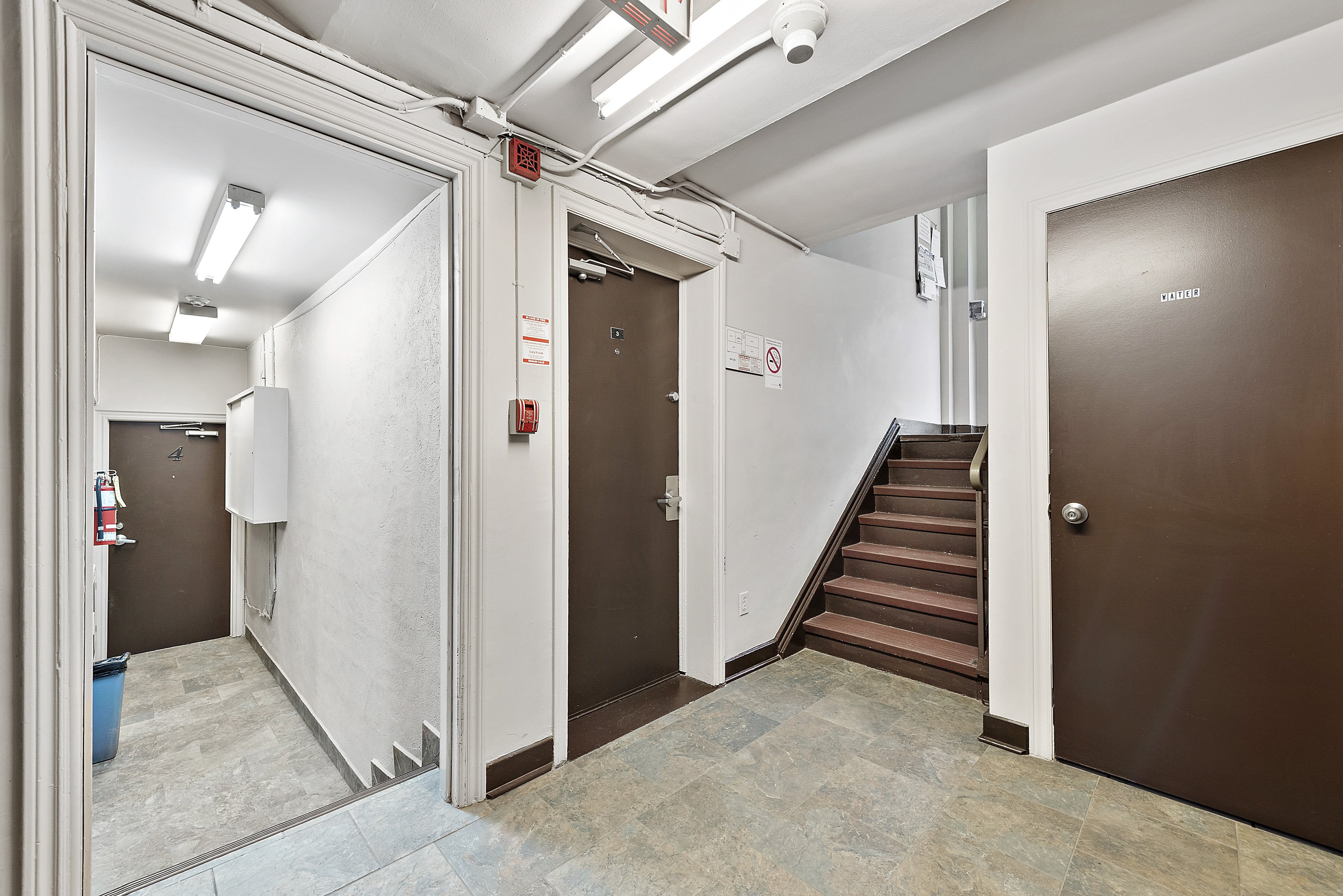 Studio Apartment for Rent - 2893 & 2897 St Clair Avenue East, Toronto, ON 3