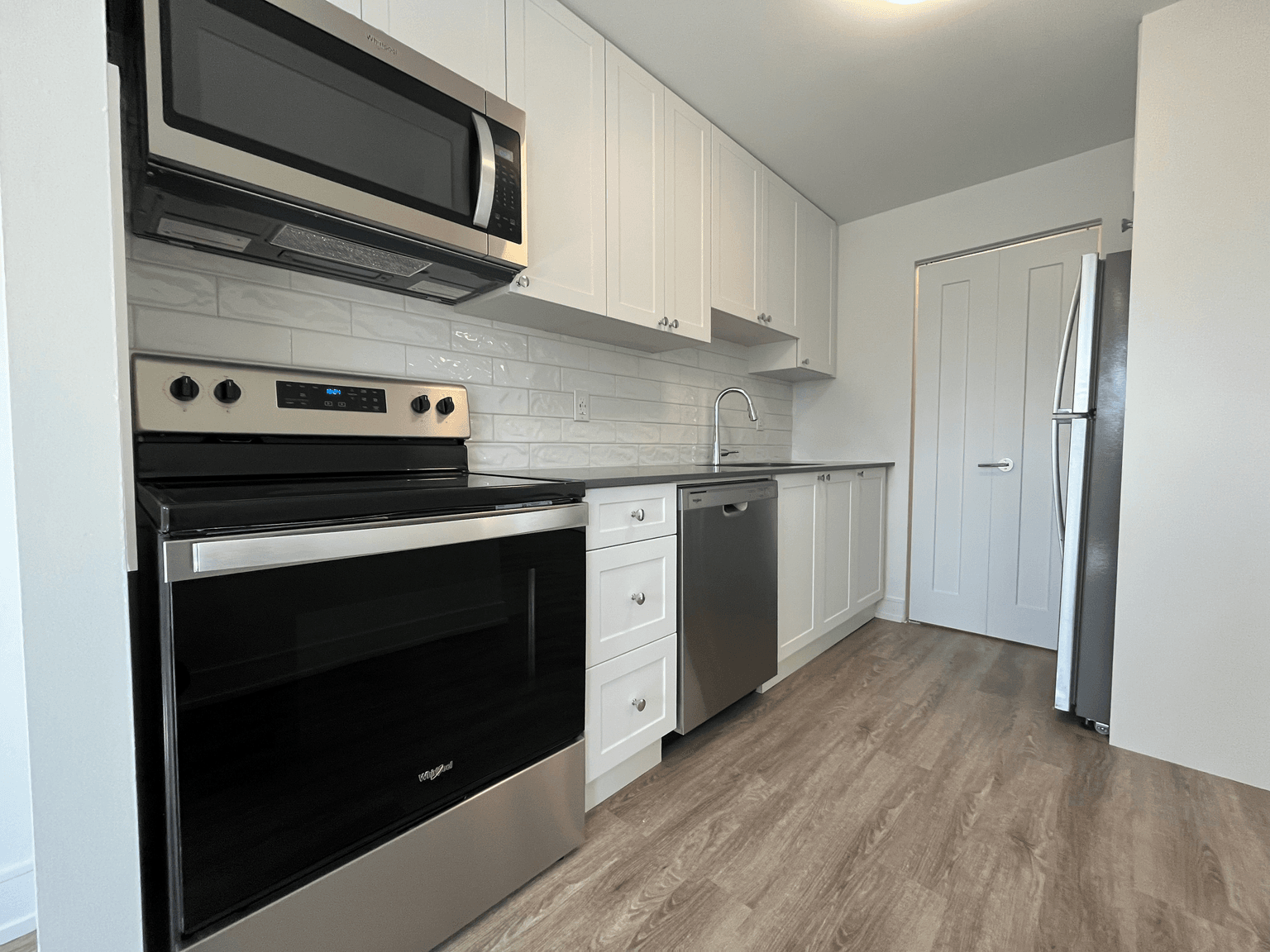 2 Bedroom Apartment for Rent - 139 Christopher Drive,205 & 215 Champlain Blvd, Cambridge, ON 2