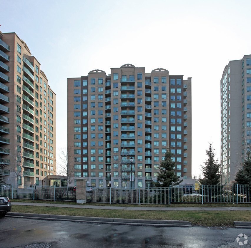 2 Bedroom Apartment for Rent - 23 Oneida Cres, Richmond Hill, ON 3