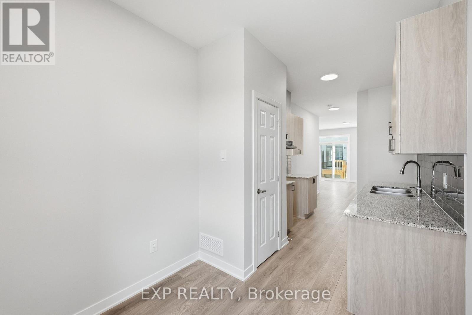 2 Bedroom Townhouse for Rent - 1457 Cerceau pvt, Ottawa, ON 3