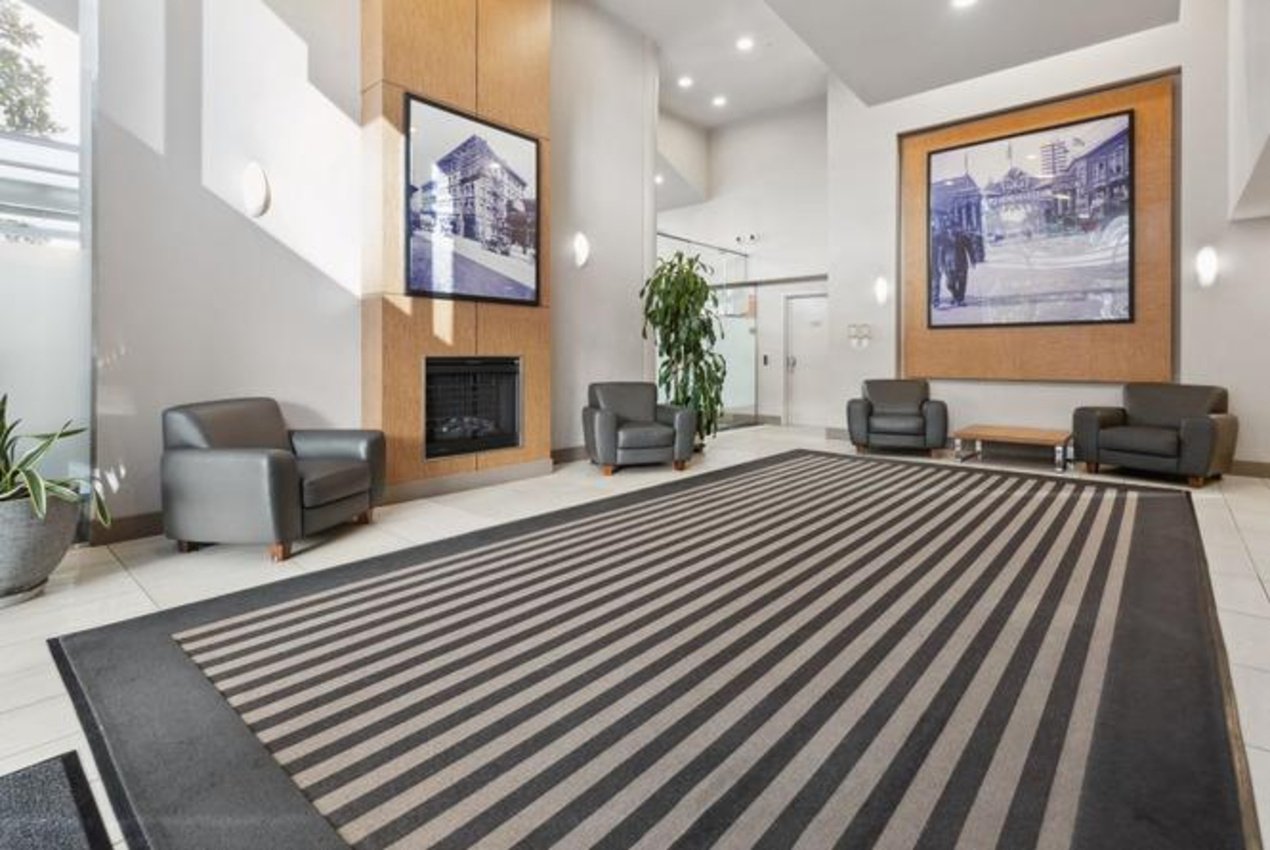 Room in Apartment for Rent - 550 Taylor St, Vancouver, BC 3