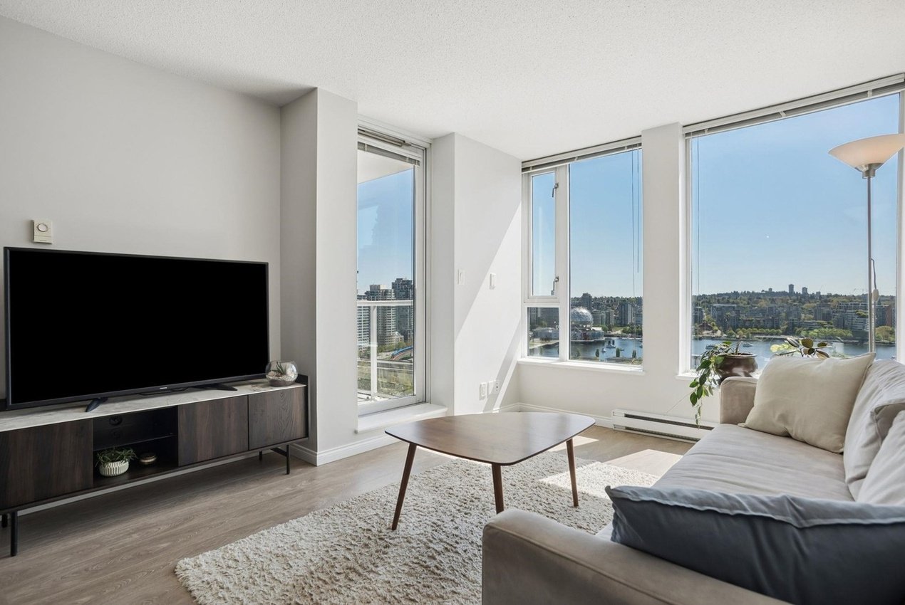 Room in Apartment for Rent - 550 Taylor St, Vancouver, BC 5