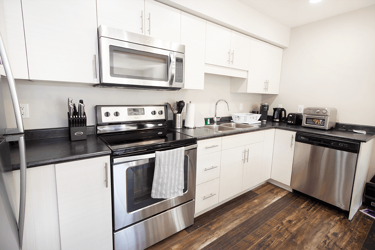 3 Bedroom Apartment for Rent - 100 Southview Crescent, Winnipeg, MB 4