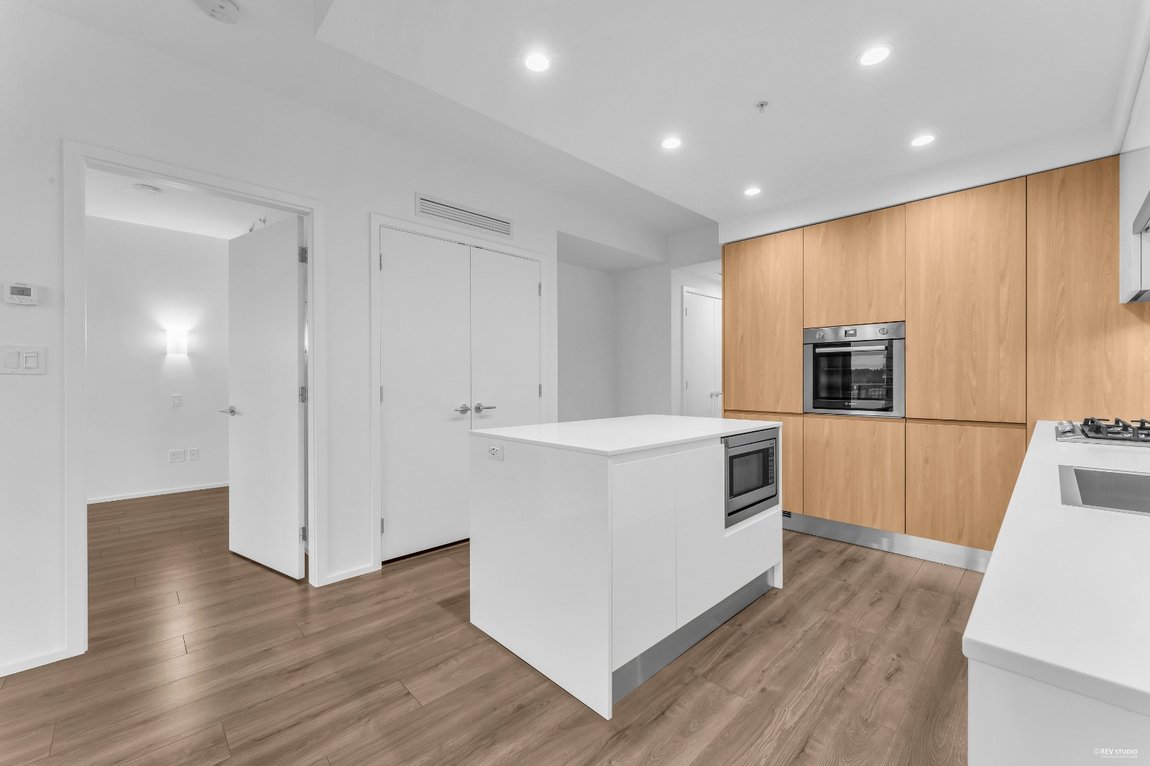 2 Bedroom Apartment for Rent - 3888 Evergreen Place,, Burnaby, BC 3