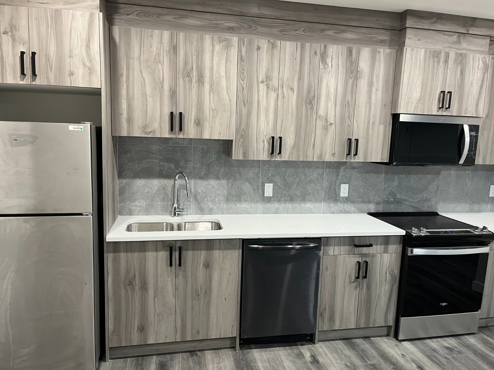 2 Bedroom Private Suite for Rent - 115 Creekview Gdns SW, Calgary, AB 4