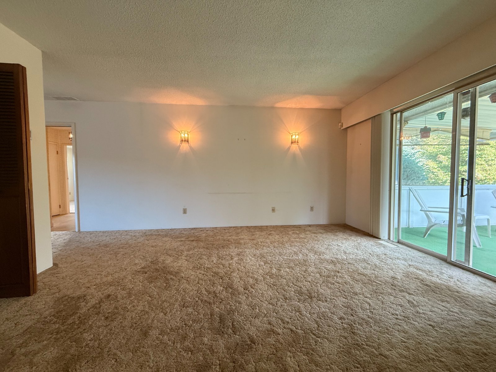 3 Bedroom House for Rent - Francis Rd, Richmond, BC 2