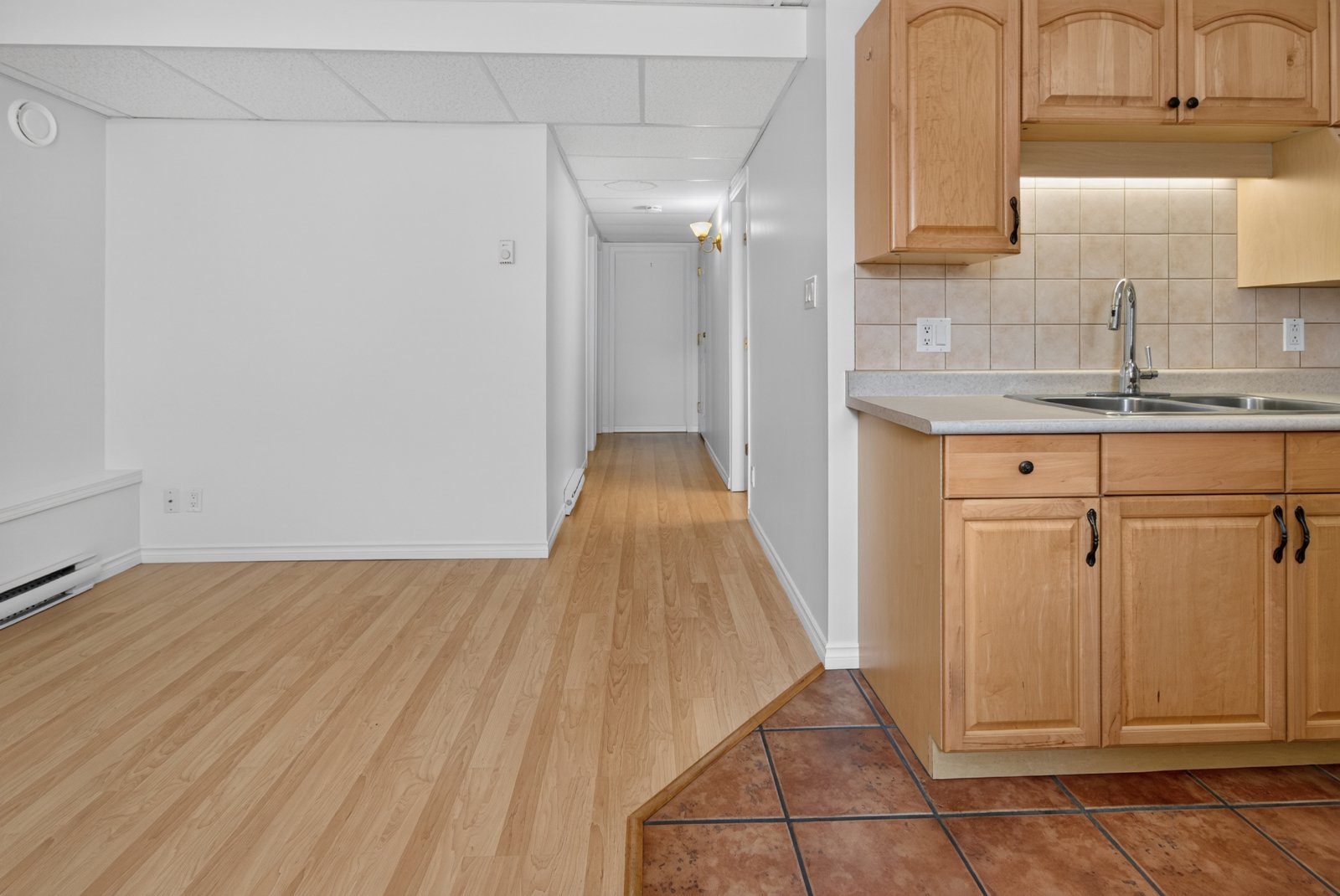 2 Bedroom Garden Suite for Rent - Galette Pl, Coquitlam, BC 3
