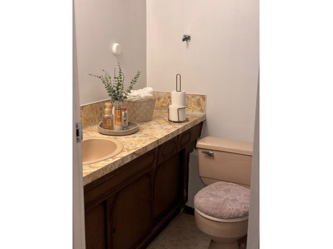 Room in House for Rent - E 39th Ave, Vancouver, BC 4