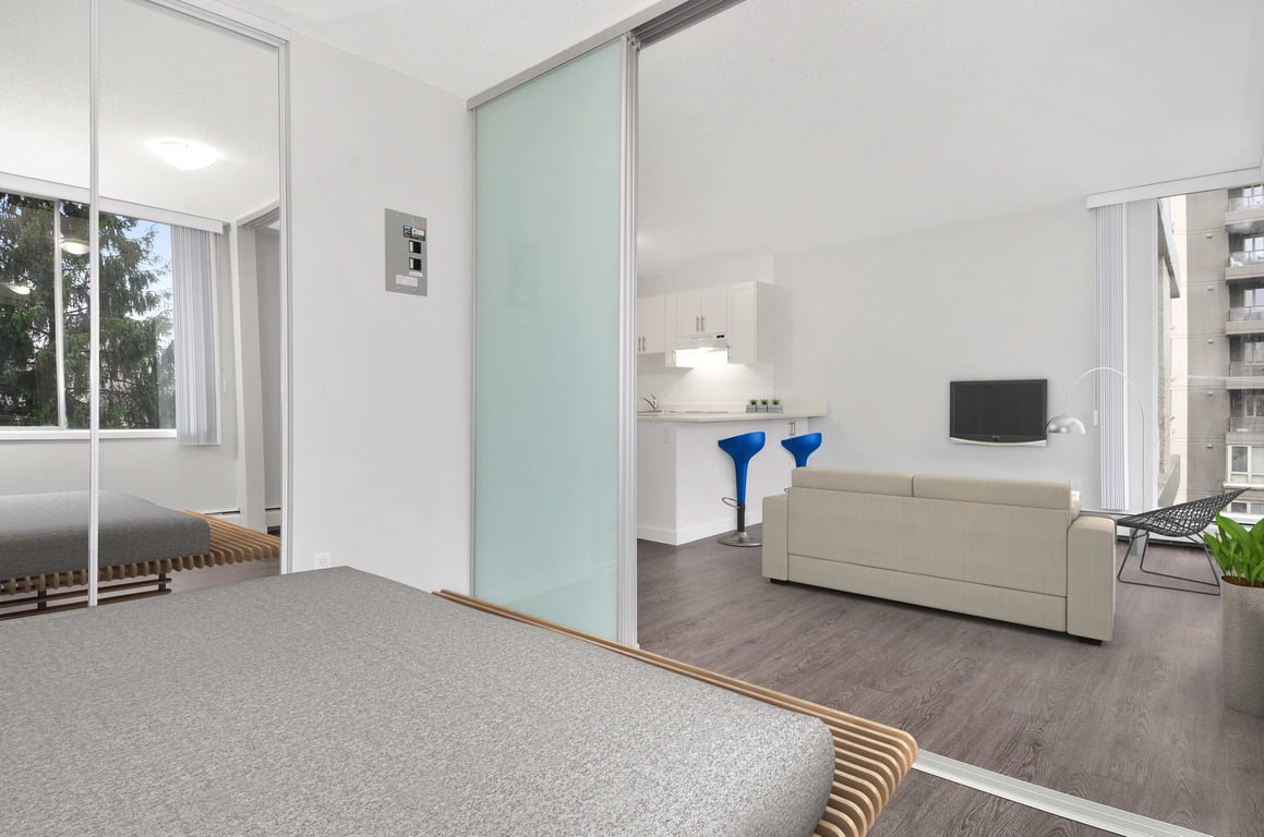Studio Apartment for Rent - 1305 W 12th Ave, Vancouver, BC 3
