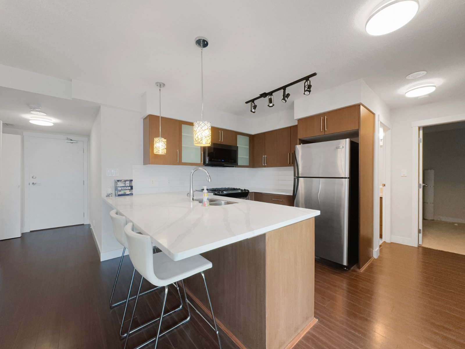 2 Bedroom Apartment for Rent - 8068 Westminster Highway, Richmond, BC 3