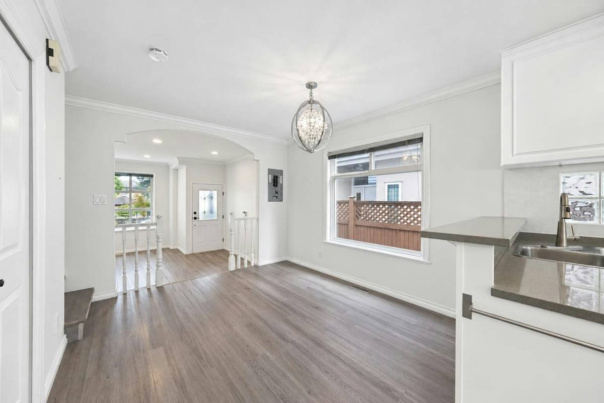 3 Bedroom House for Rent - Norfolk St, Burnaby, BC 3