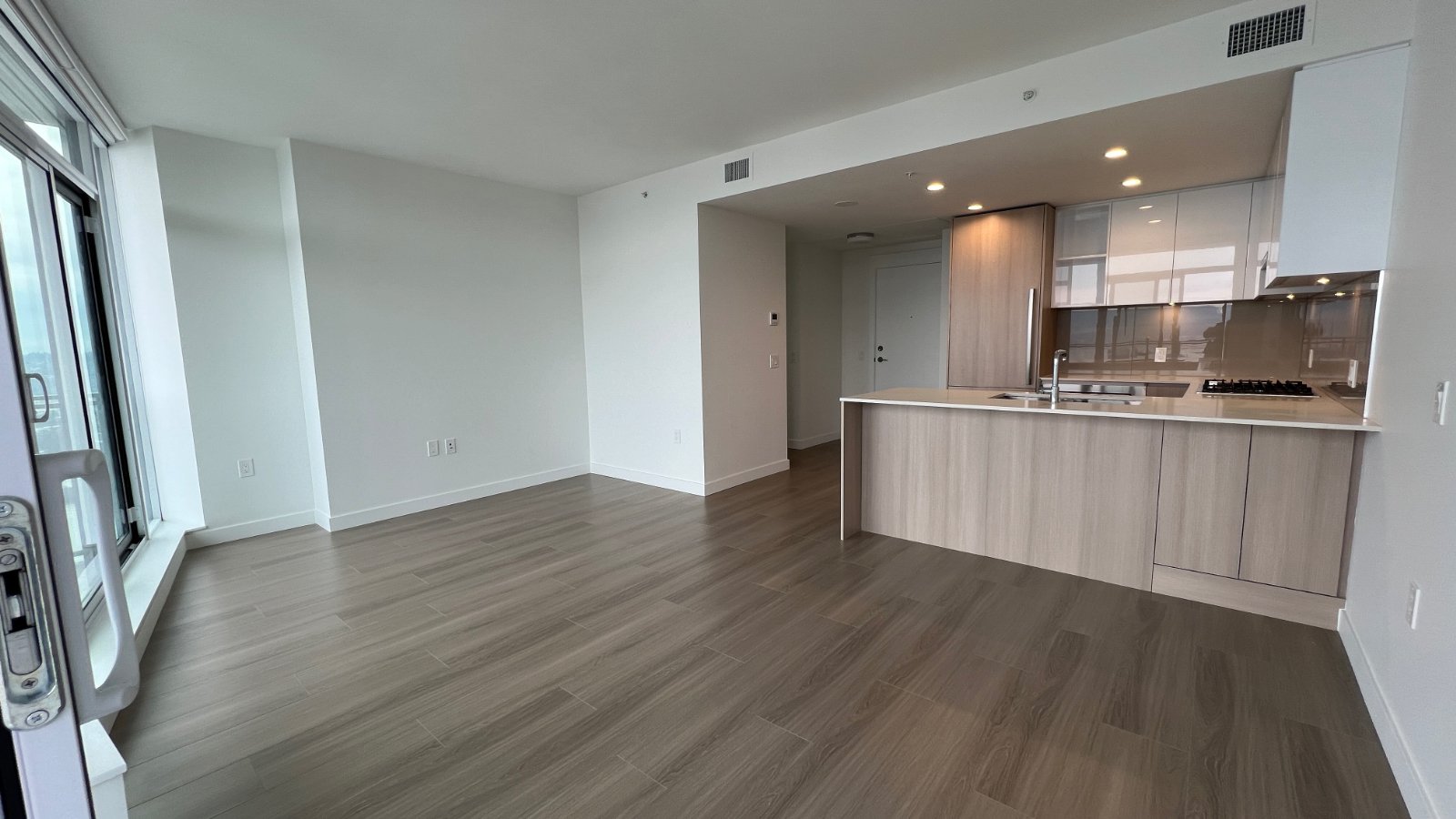 2 Bedroom Apartment for Rent - 618 Carnarvon St, New Westminster, BC 4